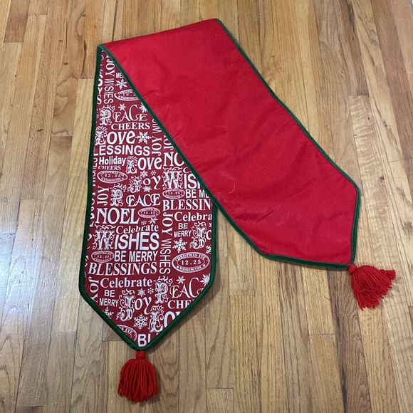 Christmas Table Runner/72” Ling - Picture 2 of 4